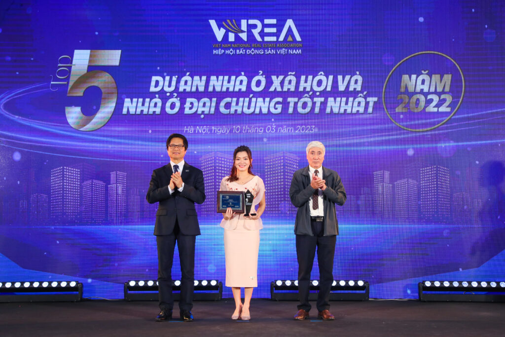 Kim Oanh Group giành “cú đúp” giải thưởng Thương hiệu bất động sản dẫn đầu năm 2022